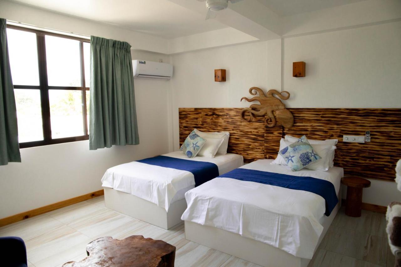 Kudhi Boli Beach House スルスドゥー エクステリア 写真