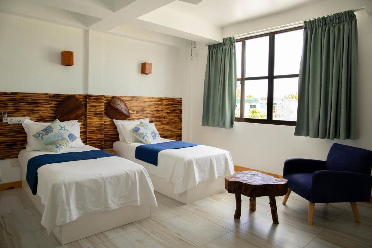 Kudhi Boli Beach House スルスドゥー エクステリア 写真